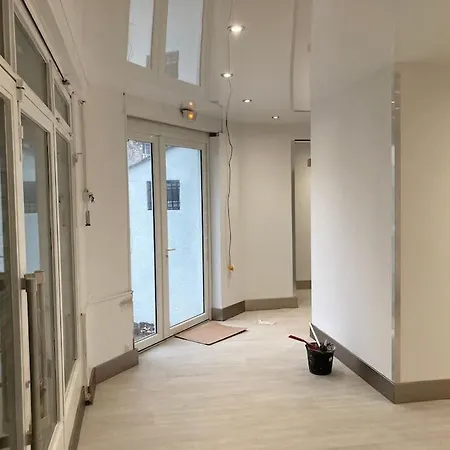 Maison De Complete Proche Paris Jo 16p Poissy